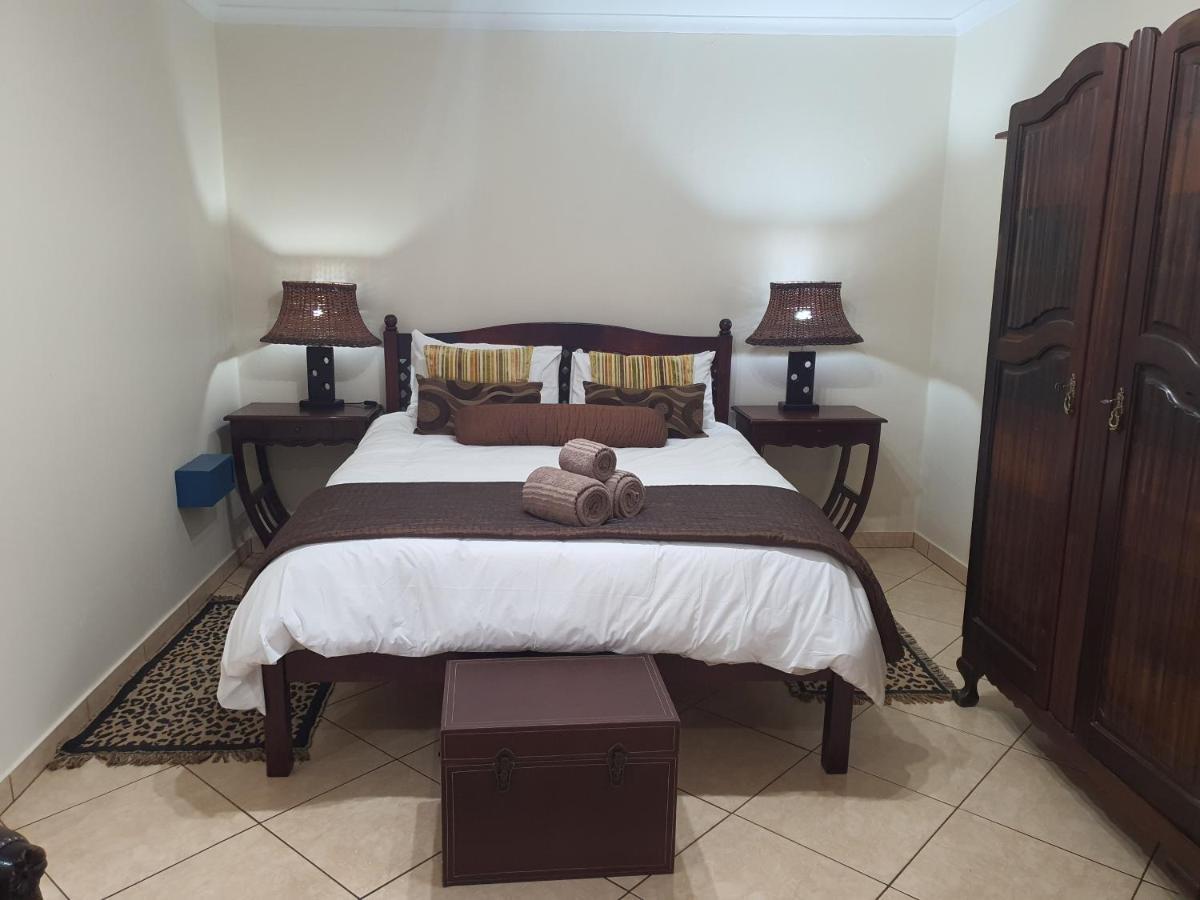 Selati 103 Guest Cottages Malalane Ngoại thất bức ảnh