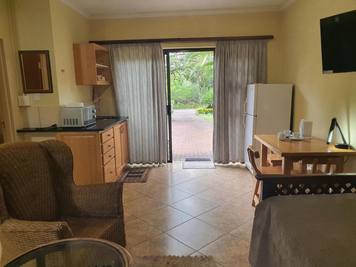 Selati 103 Guest Cottages Malalane Ngoại thất bức ảnh