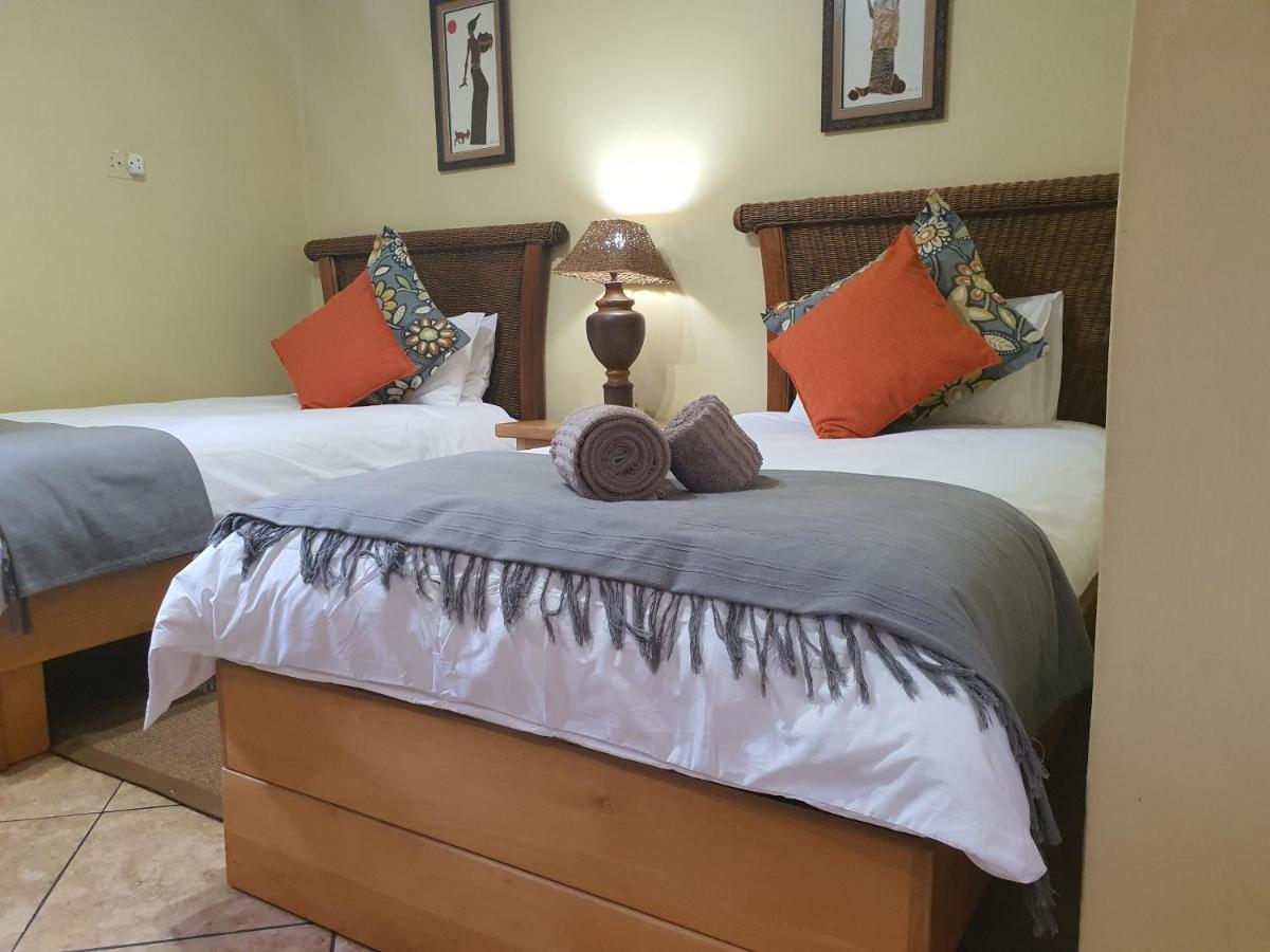 Selati 103 Guest Cottages Malalane Ngoại thất bức ảnh