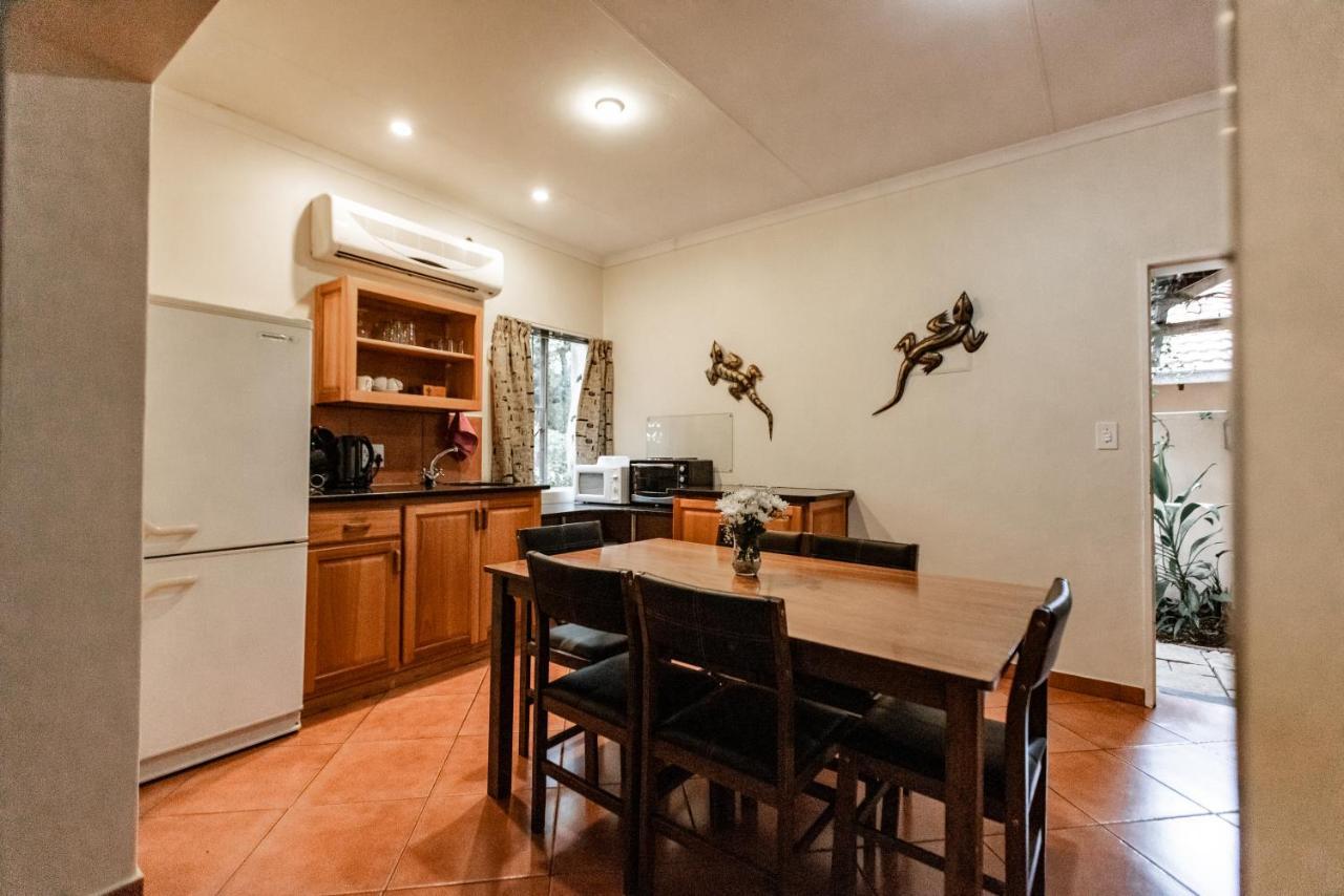 Selati 103 Guest Cottages Malalane Ngoại thất bức ảnh