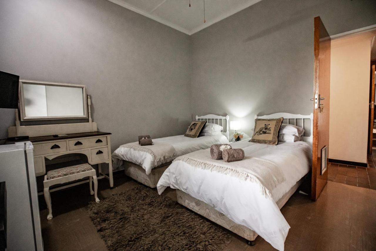 Selati 103 Guest Cottages Malalane Ngoại thất bức ảnh