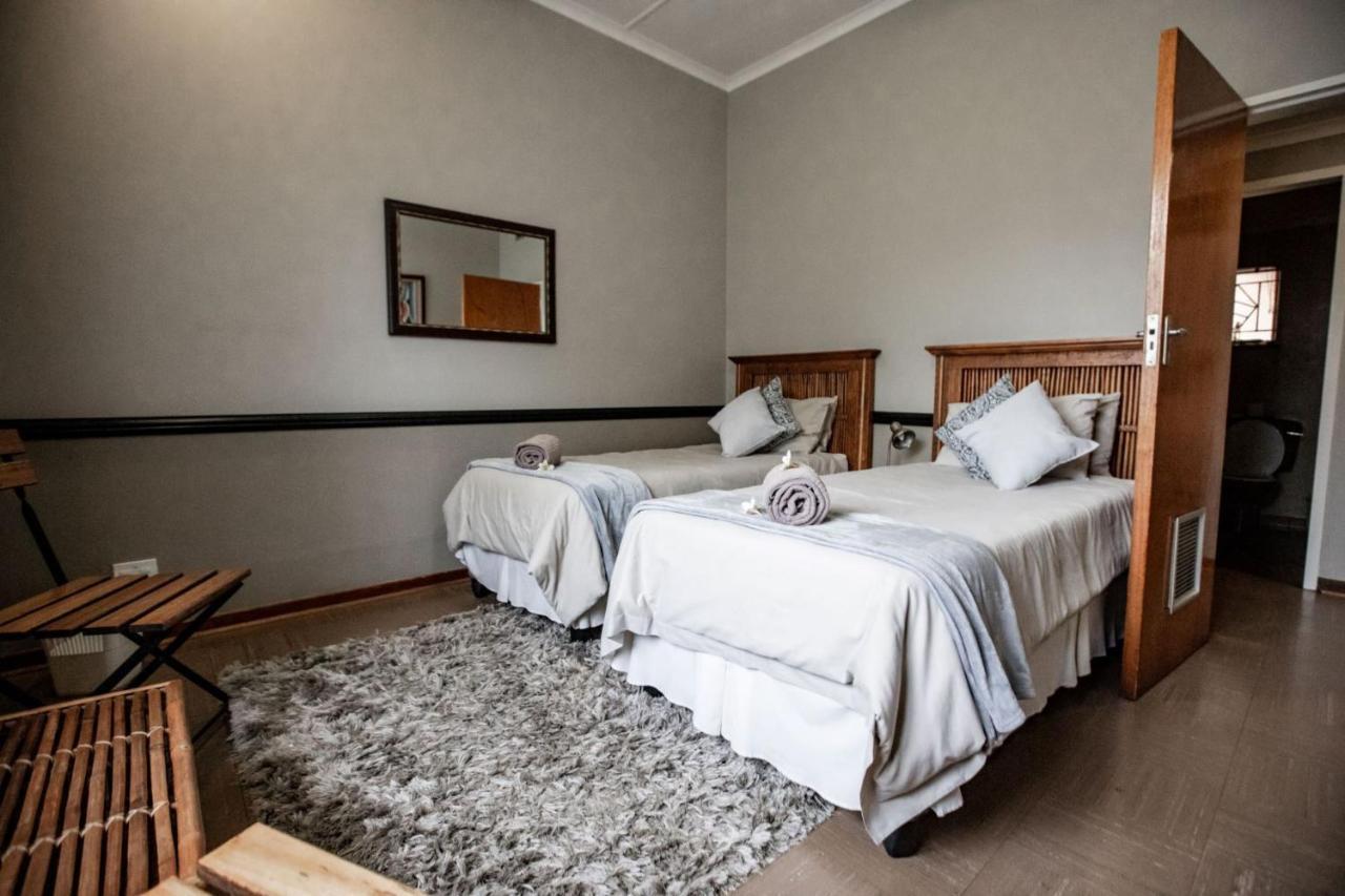 Selati 103 Guest Cottages Malalane Ngoại thất bức ảnh